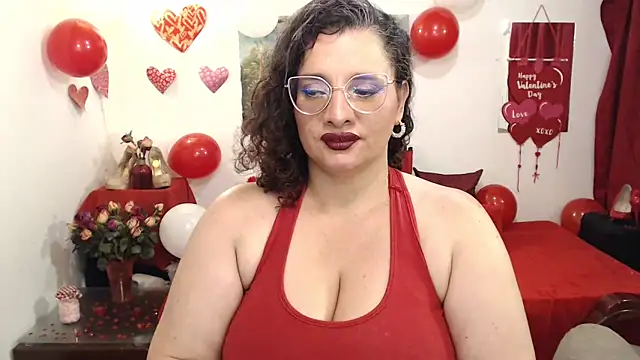 Snapshot of Aleja_Gonzales chatting on 02/13/25, 05:58 Aleja Gonzales online show from 02/13/25, 05:58