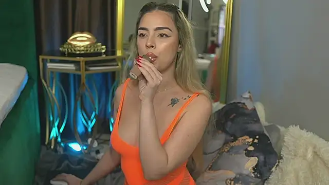 ScarletColes online show from 01/18/25, 02:36