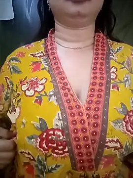 Snapshot of Jaanu_Jaanvi chatting on 10/18/25, 03:09 Jaanu Jaanvi online show from 10/18/25, 03:09