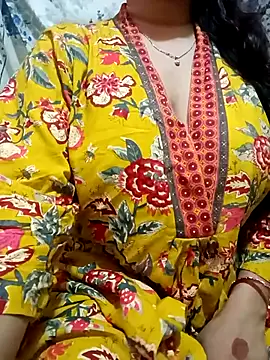 Snapshot of Jaanu_Jaanvi chatting on 10/18/25, 08:09 Jaanu Jaanvi online show from 10/18/25, 08:09