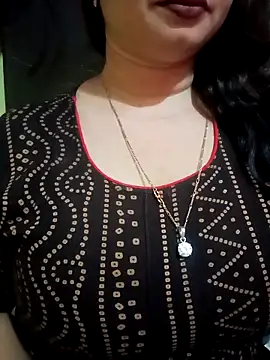 Snapshot of Jaanu_Jaanvi chatting on 11/04/25, 07:46 Jaanu Jaanvi online show from 11/04/25, 07:46