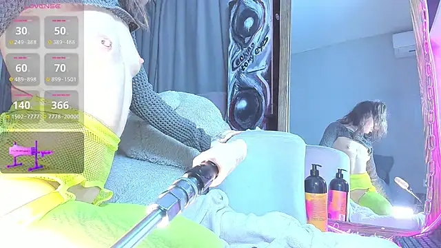 Snapshot of Jackie_Swann chatting on 10/24/25, 03:58 Jackie Swann online show from 10/24/25, 03:58