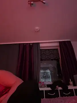 Snapshot of Miritime chatting on 11/22/25, 06:07 Miritime online show from 11/22/25, 06:07