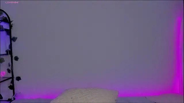 Megan Rodrigo online show from 01/13/25, 10:13