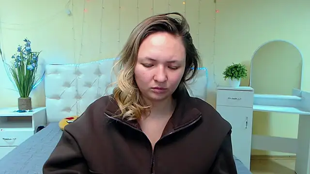 SallyVerda online show from 01/18/25, 09:24