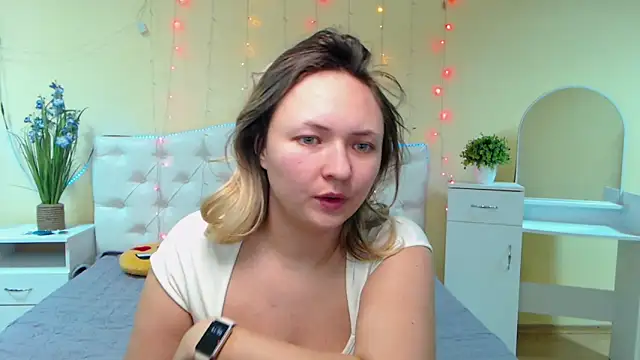 SallyVerda online show from 01/19/25, 04:22