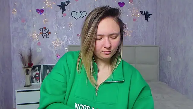 SallyVerda online show from 02/24/25, 09:52