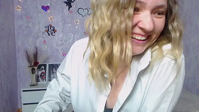 SallyVerda online show from 02/27/25, 04:52