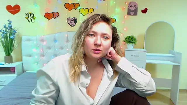 SallyVerda online show from 02/28/25, 12:43