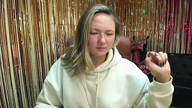 SallyVerda online show from 10/12/25, 05:23