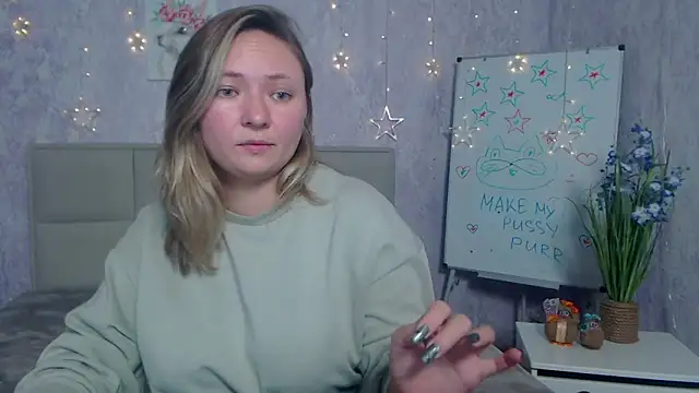 SallyVerda online show from 11/11/25, 06:41