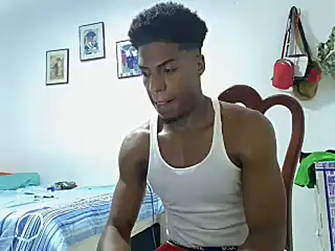 Snapshot of andrews2399 chatting on 01/06/25, 03:53 andrews2399 online show from 01/06/25, 03:53