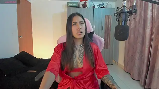 Snapshot of Kayla_foxxy chatting on 02/08/25, 03:41 Kayla foxxy online show from 02/08/25, 03:41