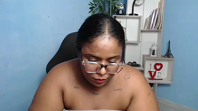 Snapshot of bbw_charlote chatting on 01/24/25, 06:04 bbw charlote online show from 01/24/25, 06:04