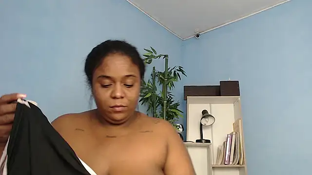 Snapshot of bbw_charlote chatting on 01/30/25, 12:06 bbw charlote online show from 01/30/25, 12:06