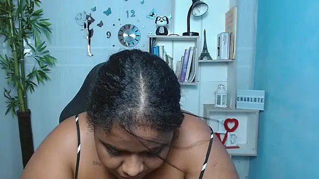 Snapshot of bbw_charlote chatting on 02/26/25, 06:32 bbw charlote online show from 02/26/25, 06:32