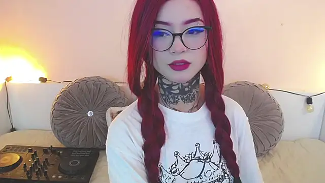 Isabella  dark online show from 12/04/24, 09:13