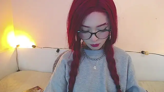 Isabella  dark online show from 12/05/24, 07:38