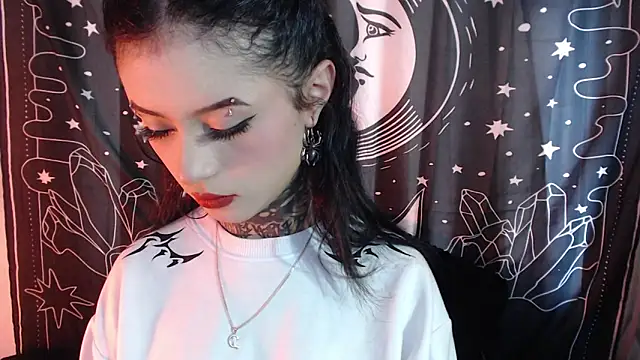 Isabella  dark online show from 01/11/25, 10:07