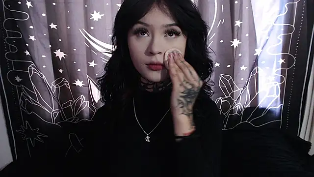 Isabella  dark online show from 01/17/25, 09:06