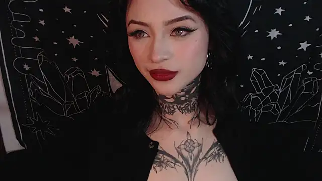 Isabella  dark online show from 01/29/25, 12:01