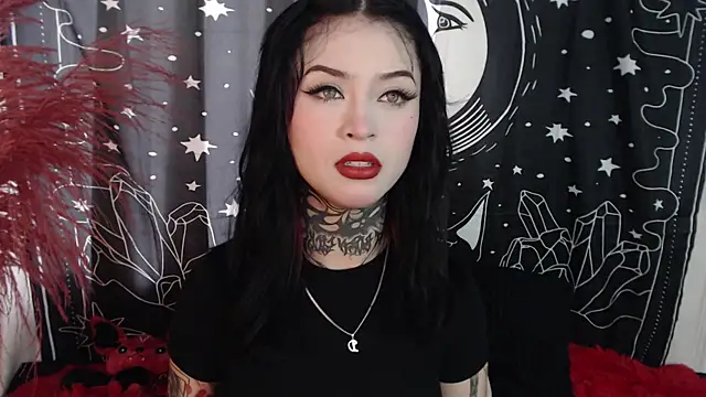 Isabella  dark online show from 02/05/25, 08:35
