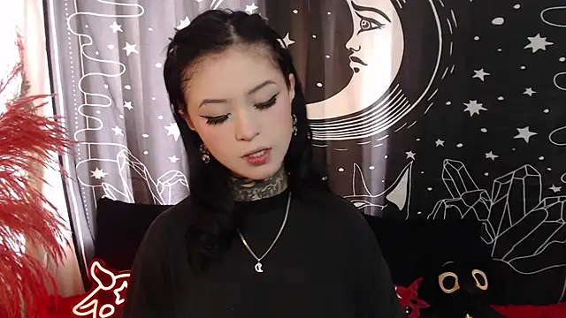 Isabella  dark online show from 02/19/25, 07:38