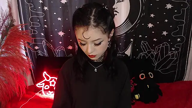 Isabella  dark online show from 02/19/25, 10:42