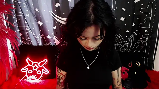 Isabella  dark online show from 03/11/25, 08:42
