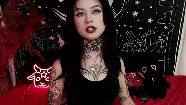 Isabella  dark online show from 03/14/25, 12:10