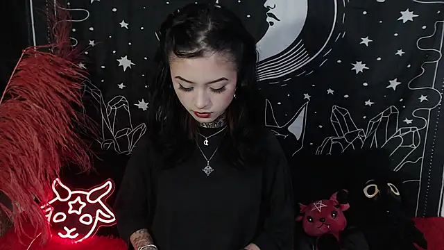 Isabella  dark online show from 03/22/25, 12:06