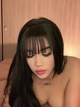Snapshot of Ambar_R0SSE chatting on 03/13/25, 06:37 Ambar R0SSE online show from 03/13/25, 06:37