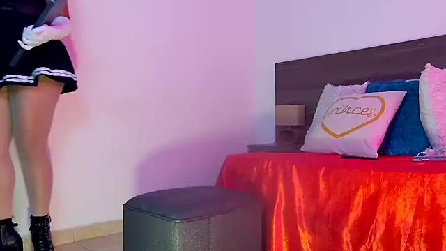 Snapshot of Mila_cams1_ chatting on 11/06/25, 06:42 Mila cams1 online show from 11/06/25, 06:42