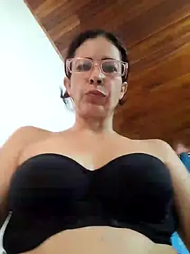 Snapshot of NATALIA_MAGICK chatting on 12/18/24, 09:40 NATALIA MAGICK online show from 12/18/24, 09:40
