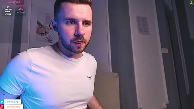 EnriqueBarberry online show from 03/09/25, 06:28