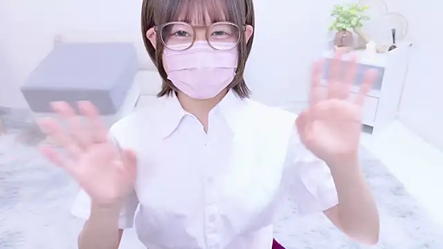 Snapshot of 963_kurumi chatting on 03/07/25, 08:44 963 kurumi online show from 03/07/25, 08:44