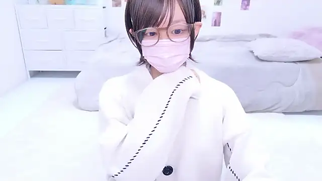 Snapshot of 963_kurumi chatting on 10/13/25, 12:32 963 kurumi online show from 10/13/25, 12:32