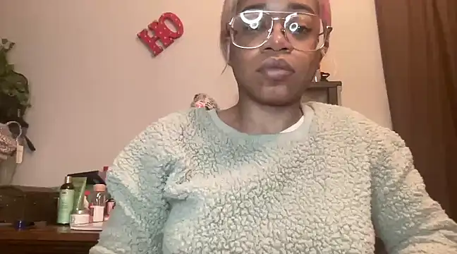 MommyConfident online show from 03/22/25, 01:11