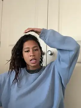 VanessaBling online show from 12/20/24, 01:03