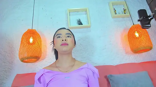 emiily s online show from 11/06/25, 12:06