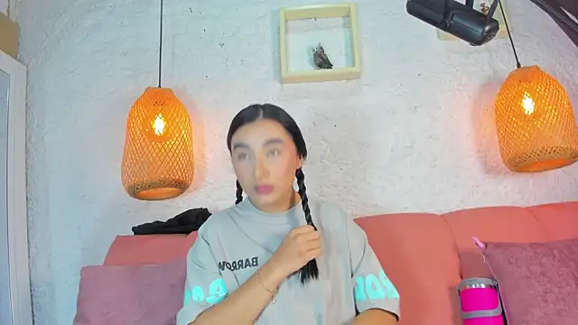 emiily s online show from 11/19/25, 12:05