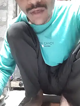 Snapshot of Burhade-- chatting on 10/19/25, 08:53 Burhade-- online show from 10/19/25, 08:53