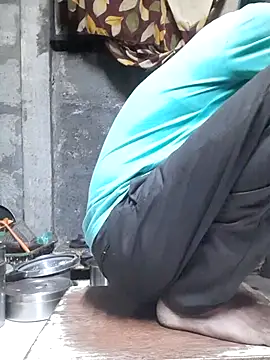 Snapshot of Burhade-- chatting on 11/09/25, 08:29 Burhade-- online show from 11/09/25, 08:29