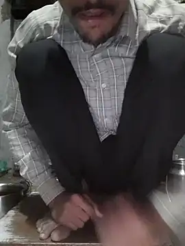 Snapshot of Burhade-- chatting on 11/16/25, 01:00 Burhade-- online show from 11/16/25, 01:00