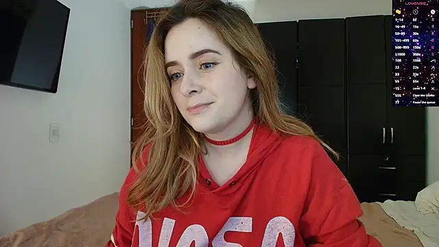 Snapshot of miss_seline chatting on 02/14/25, 10:47 miss seline online show from 02/14/25, 10:47