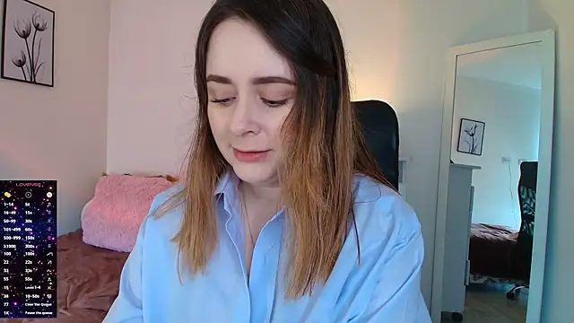 Snapshot of miss_seline chatting on 09/19/25, 03:56 miss seline online show from 09/19/25, 03:56