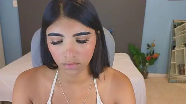 Snapshot of maiaa_ruiz chatting on 10/18/25, 03:31 maiaa ruiz online show from 10/18/25, 03:31