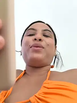 Francesca ferrari online show from 12/10/24, 11:08