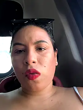 Francesca ferrari online show from 02/04/25, 07:00