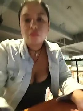 Francesca ferrari online show from 09/19/25, 07:36